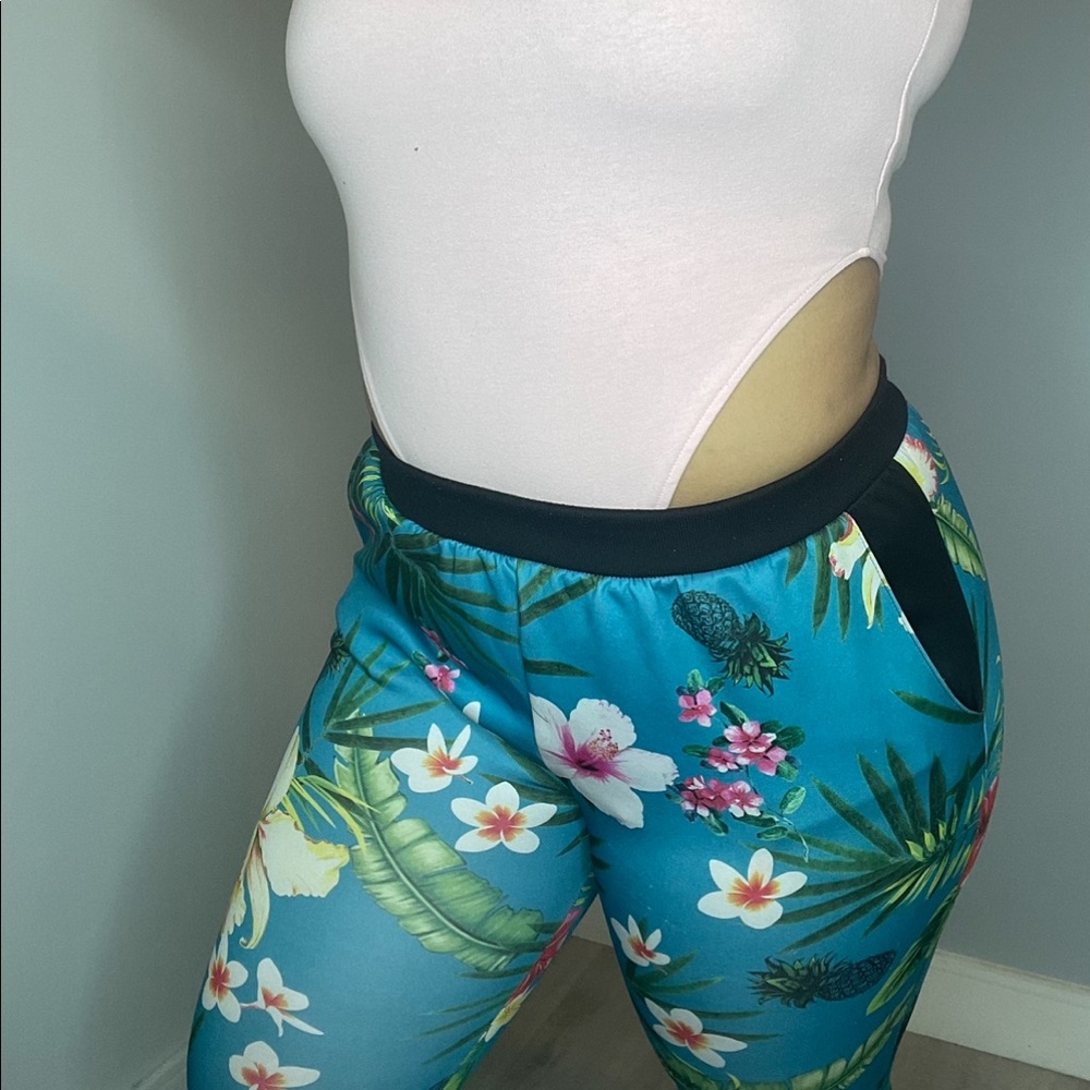 Flower joggers